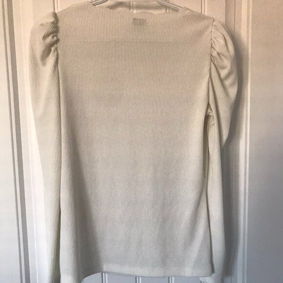 Vero Moda Top With Scallop Trim - Picture 3 of 3